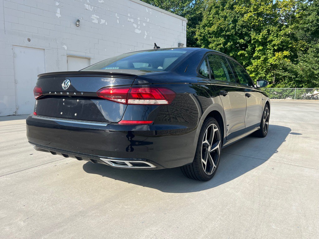 2020 Volkswagen Passat Image 4