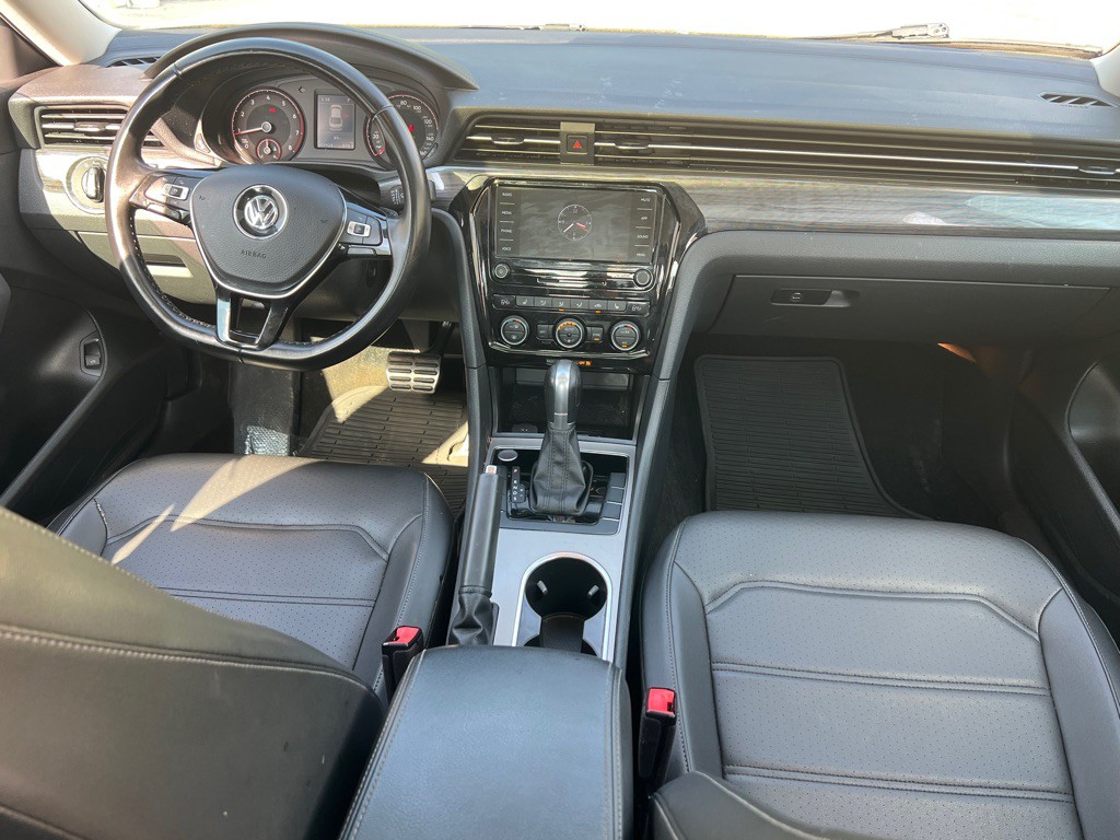 2020 Volkswagen Passat Image 9