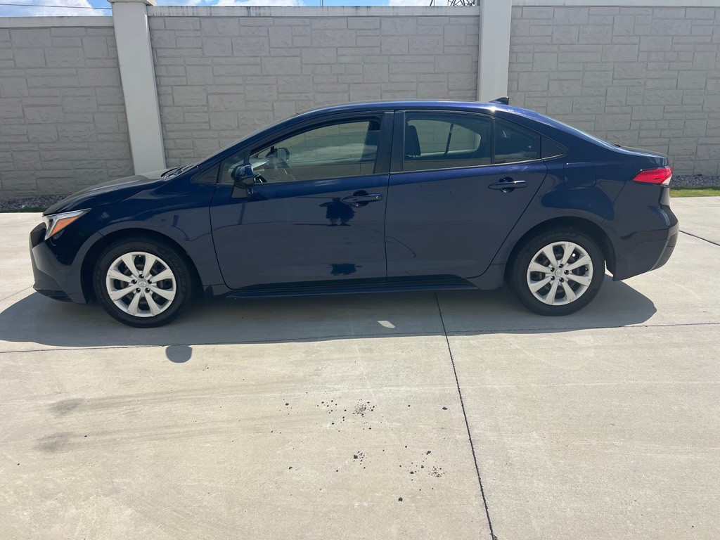 2023 Toyota Corolla Image 2