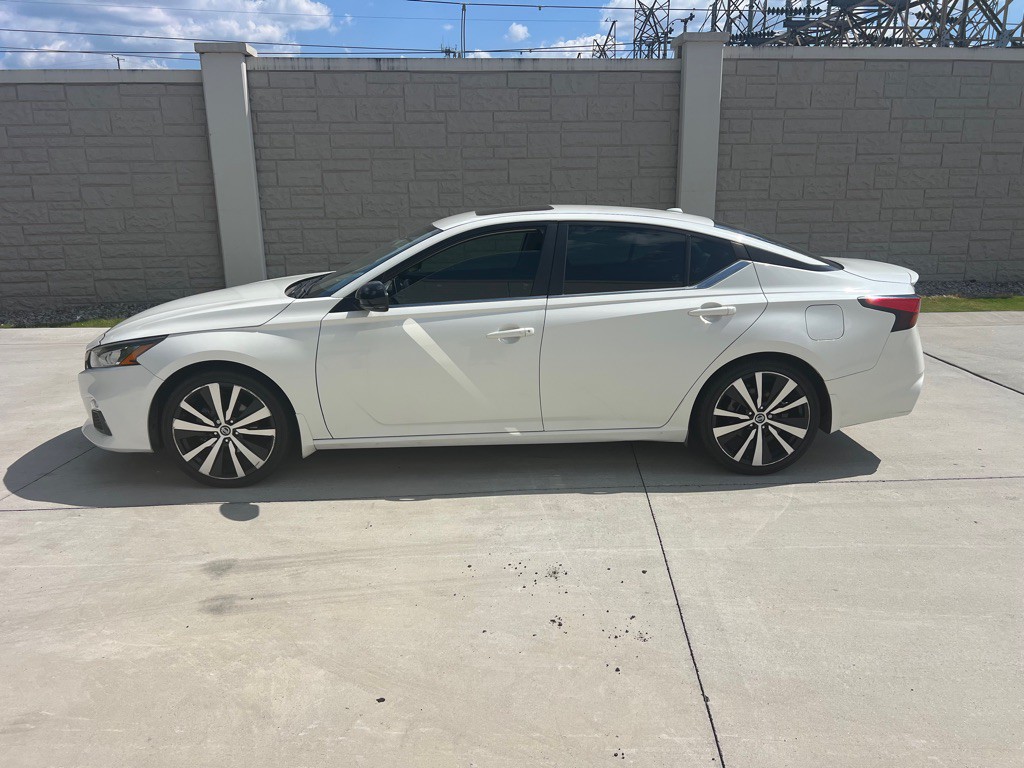 2020 Nissan Altima Image 2