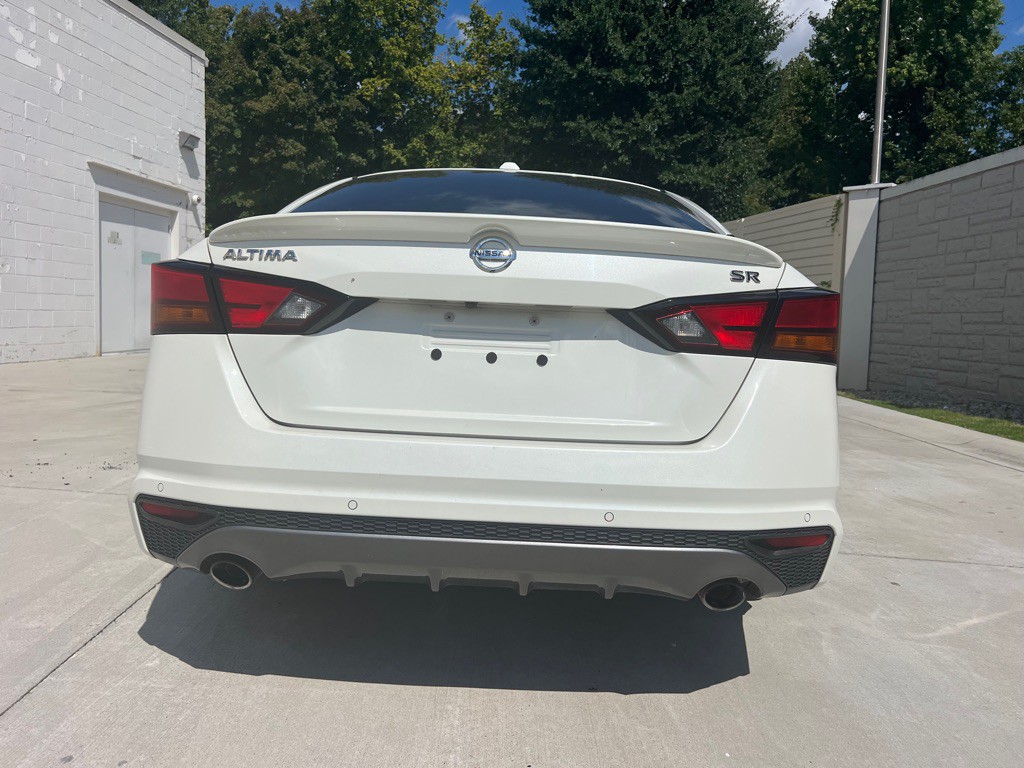 2020 Nissan Altima Image 4