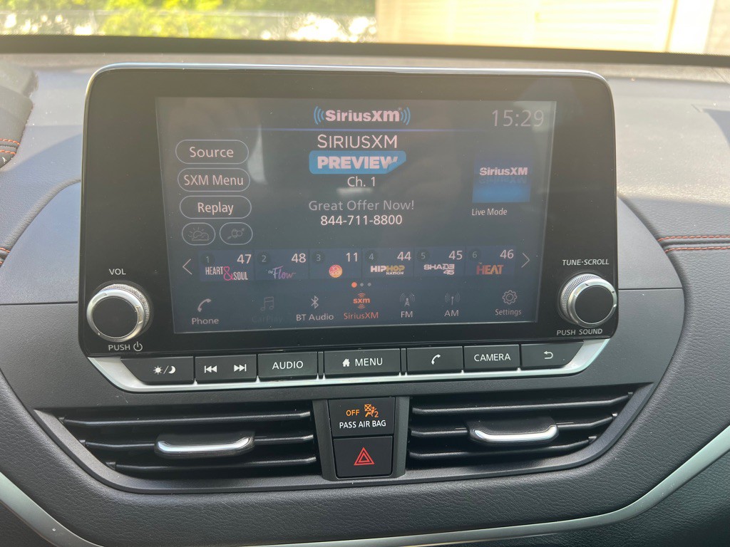 2020 Nissan Altima Image 14