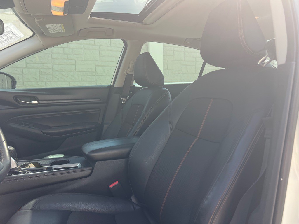 2020 Nissan Altima Image 15