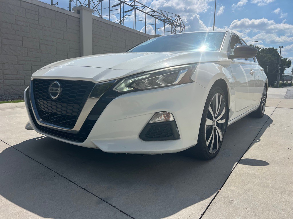 2020 Nissan Altima Image 16