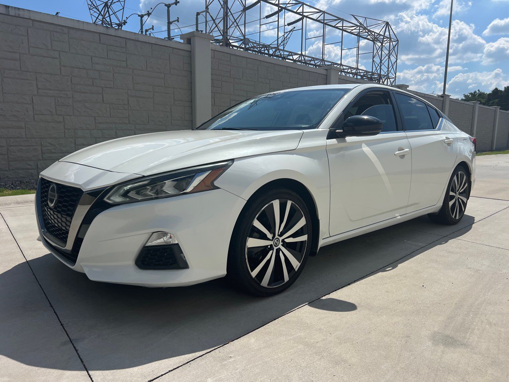 2020 Nissan Altima Image 19