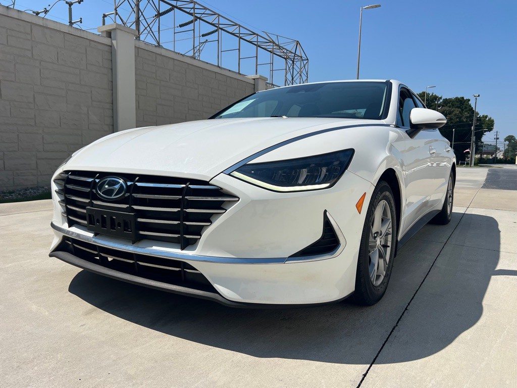 2023 Hyundai Sonata Image 2
