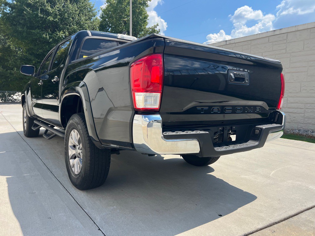 2016 Toyota Tacoma Image 3