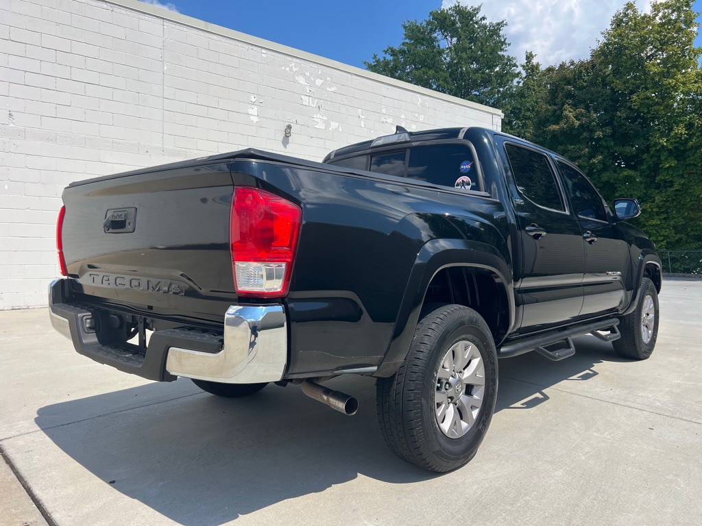 2016 Toyota Tacoma Image 6