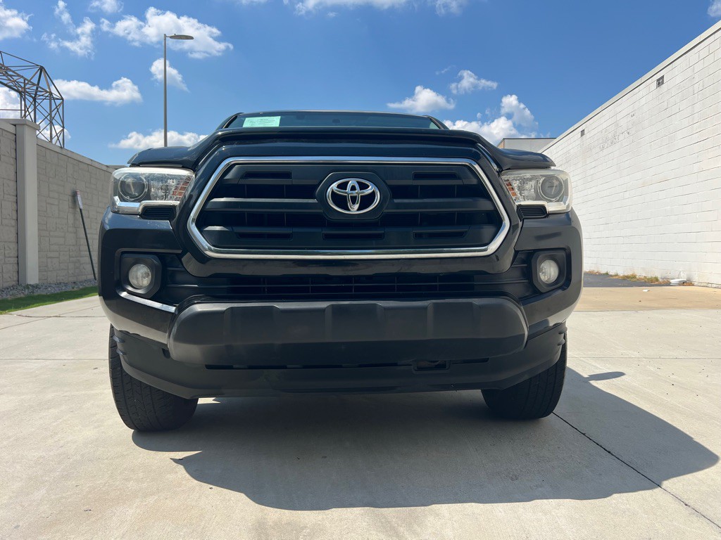 2016 Toyota Tacoma Image 17