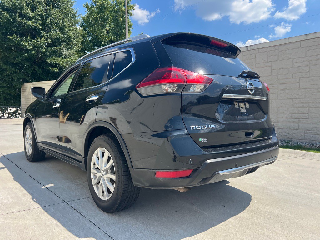 2020 Nissan Rogue Image 4