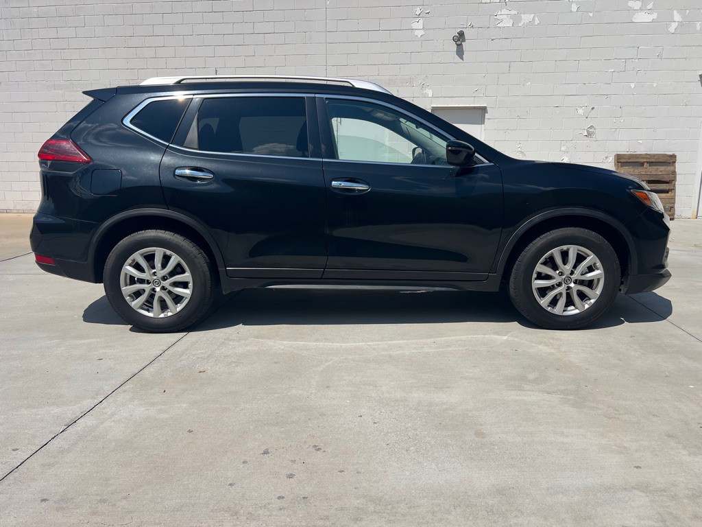 2020 Nissan Rogue Image 5