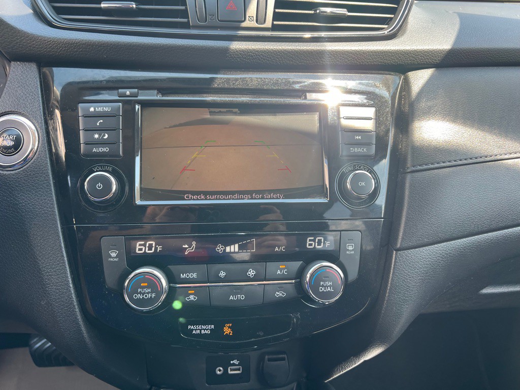 2020 Nissan Rogue Image 12