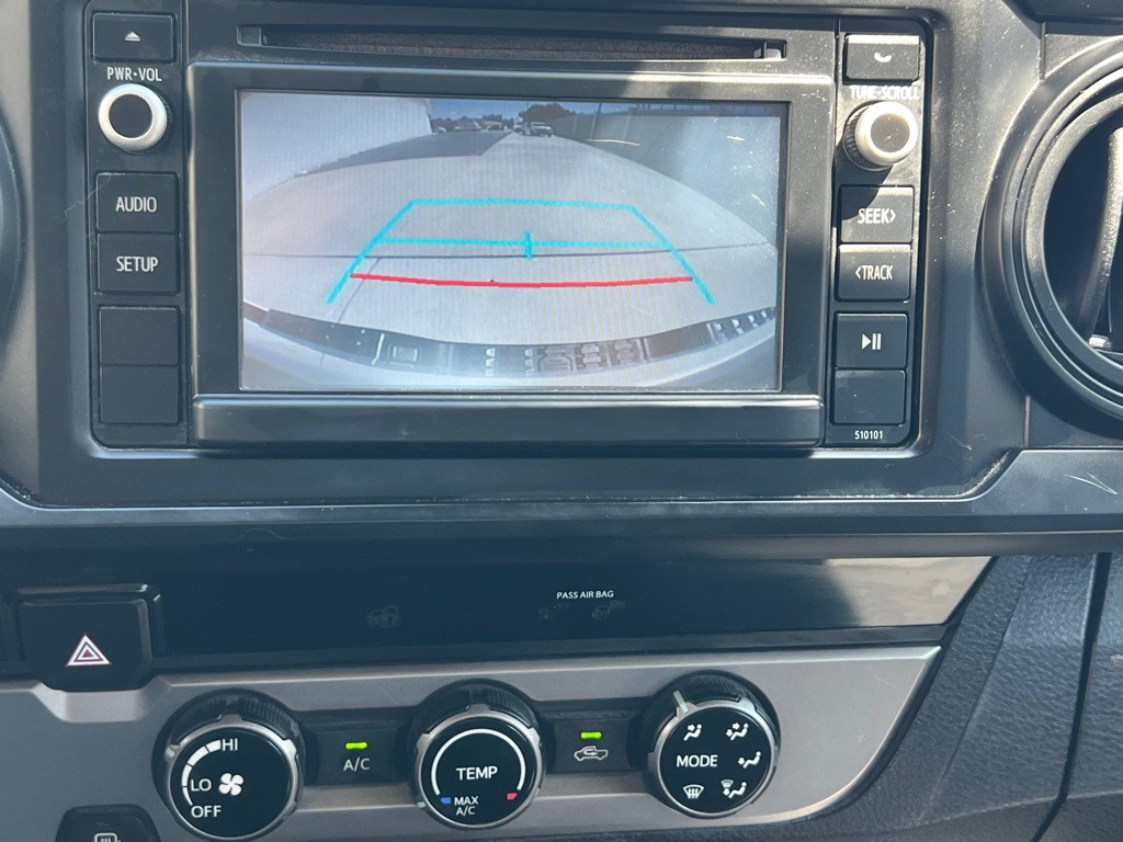 2018 Toyota Tacoma Image 14