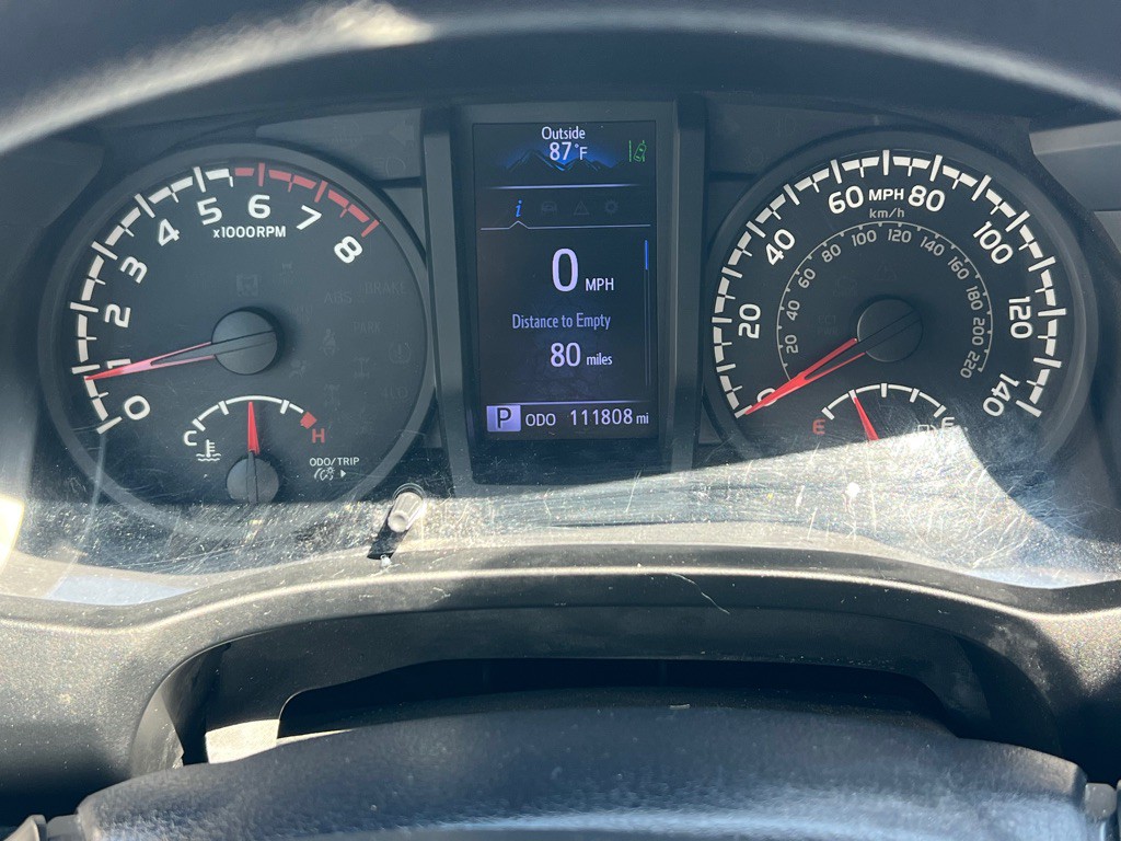2018 Toyota Tacoma Image 15
