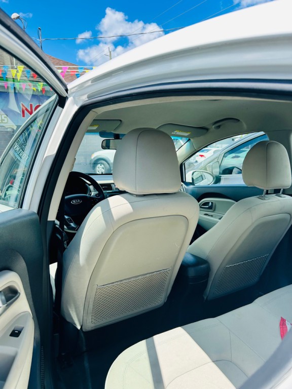 2013 Kia Rio Image 4