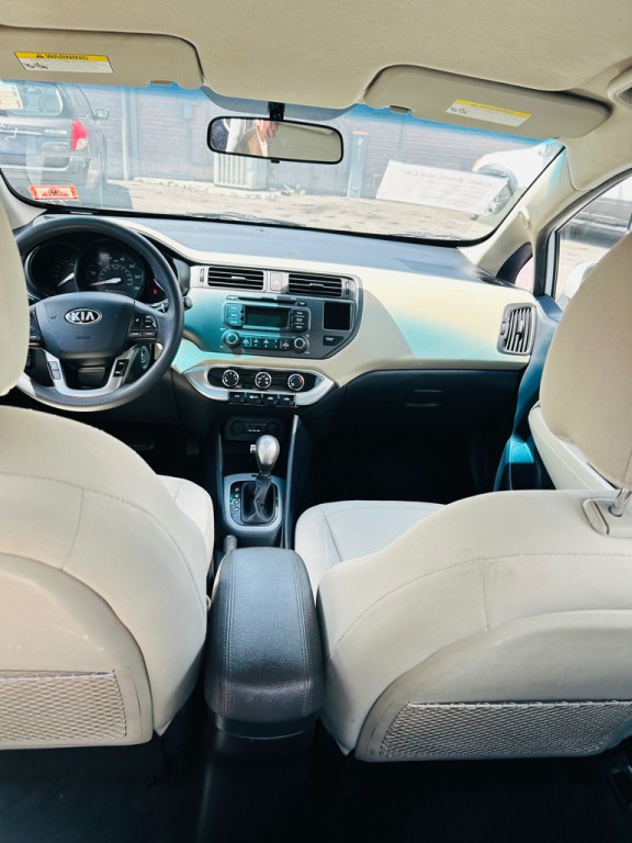 2013 Kia Rio Image 5