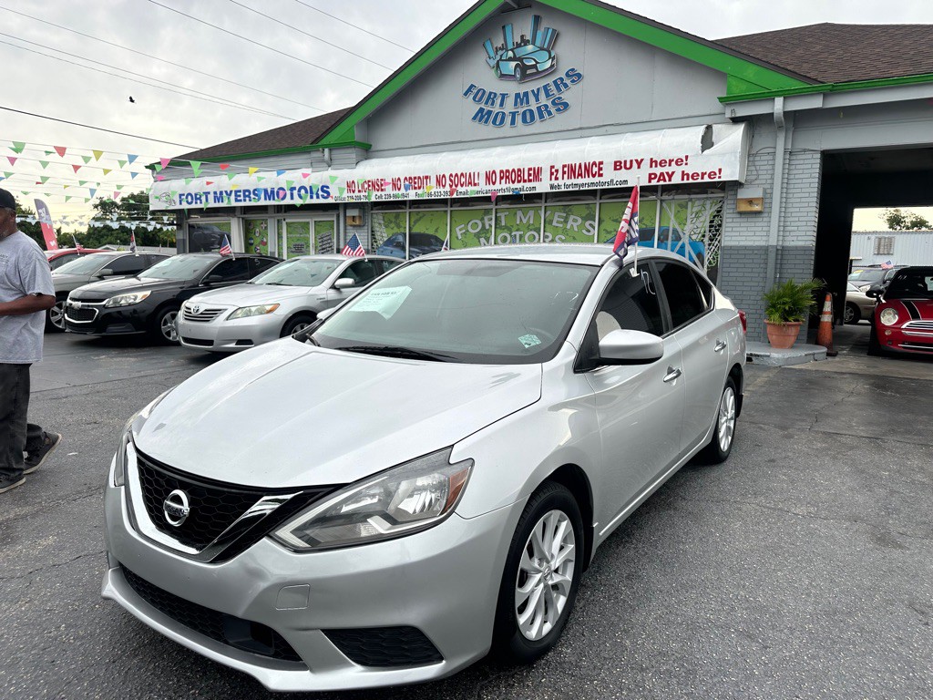 2018 Nissan Sentra Image 1