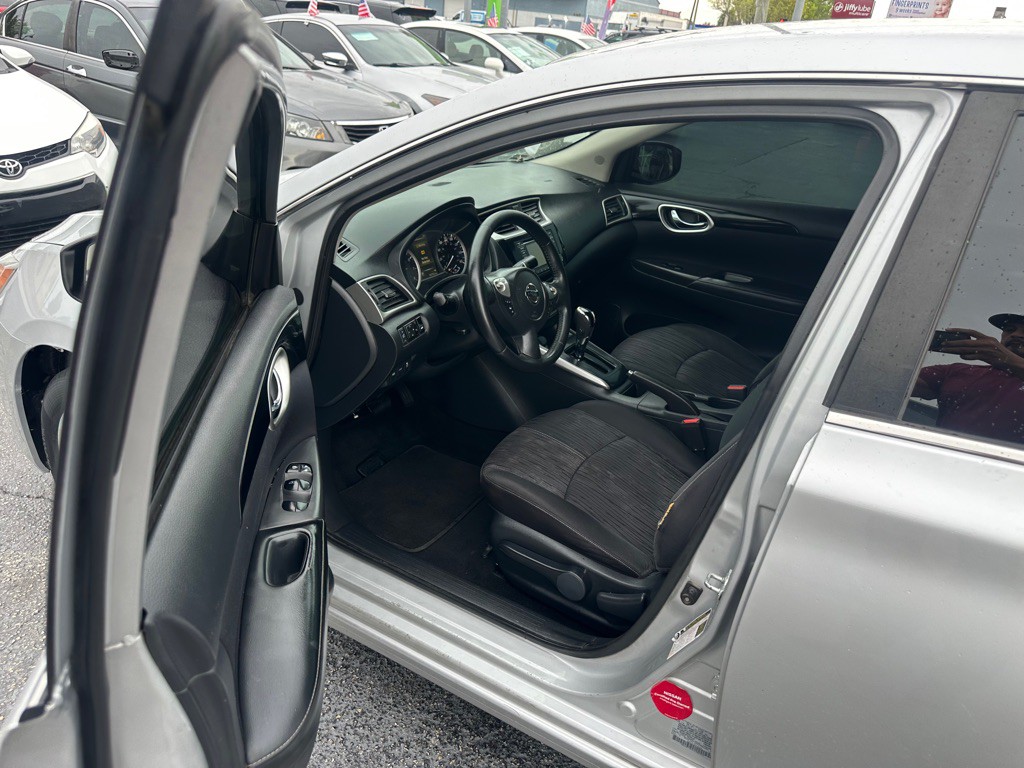 2018 Nissan Sentra Image 8