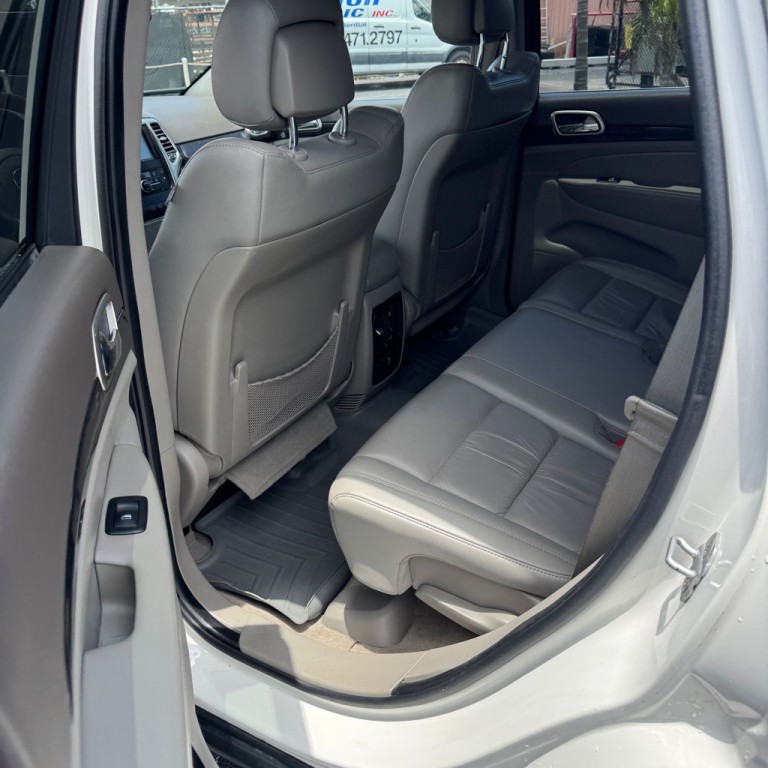 2011 Jeep Grand Cherokee Image 5
