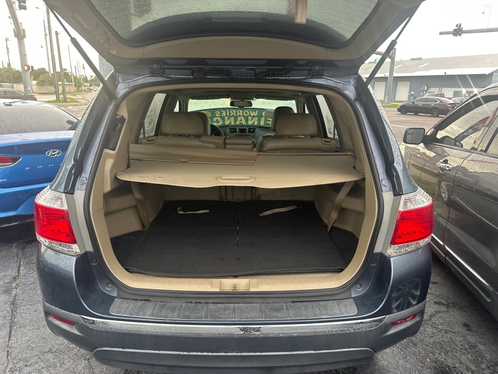 2012 Toyota Highlander Image 8