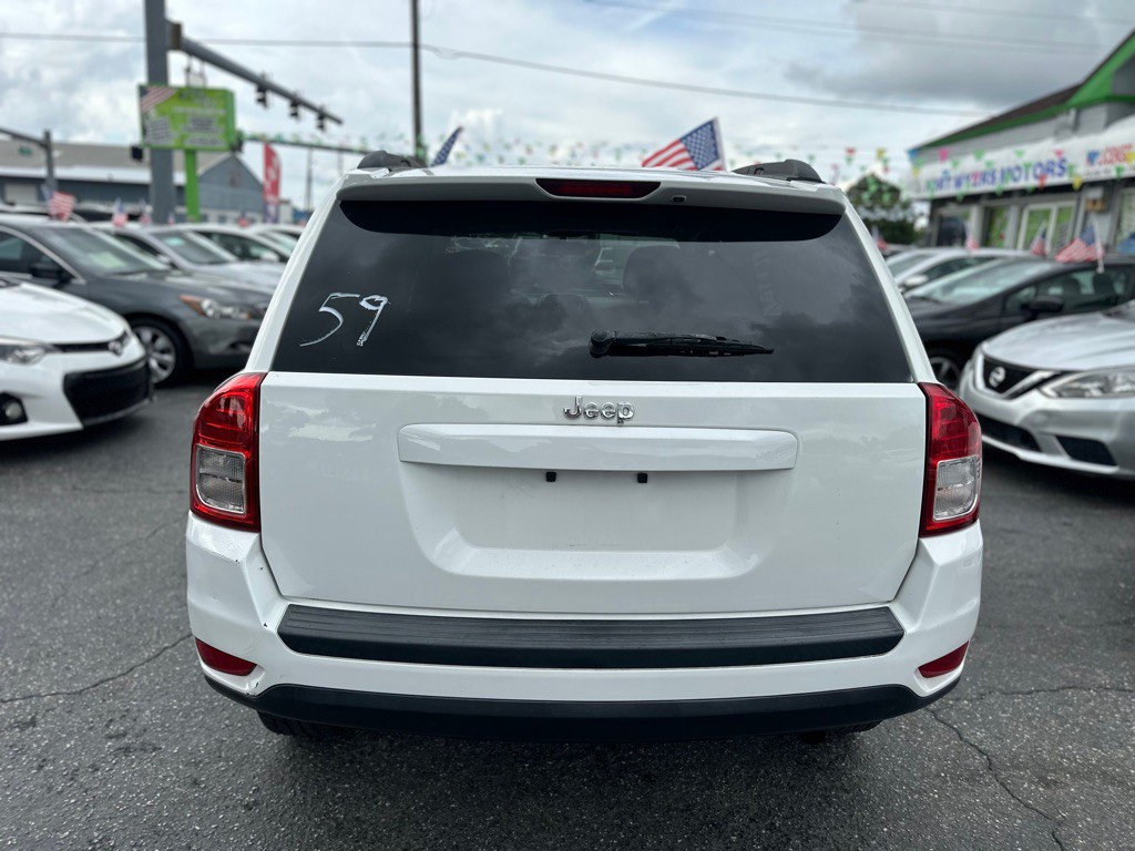 2012 Jeep Compass Image 3