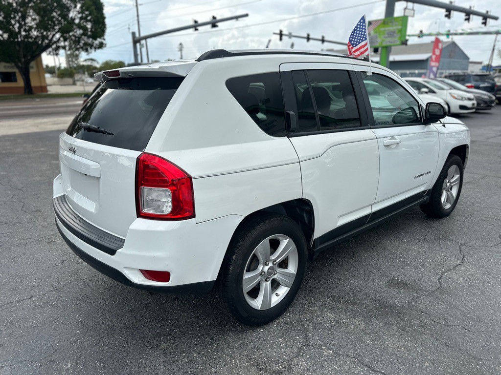 2012 Jeep Compass Image 5