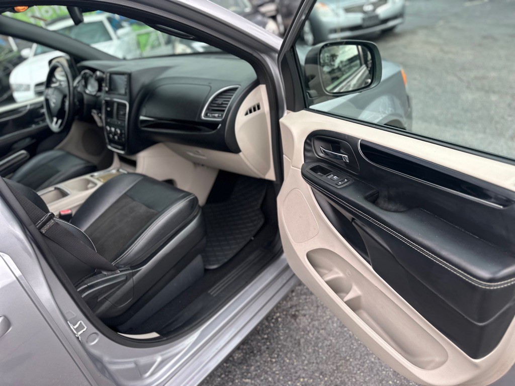 2019 Dodge Grand Caravan Image 5