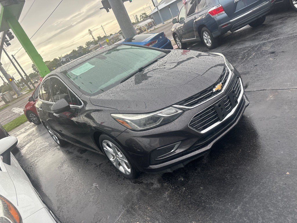 2017 Chevrolet Cruze Image 1