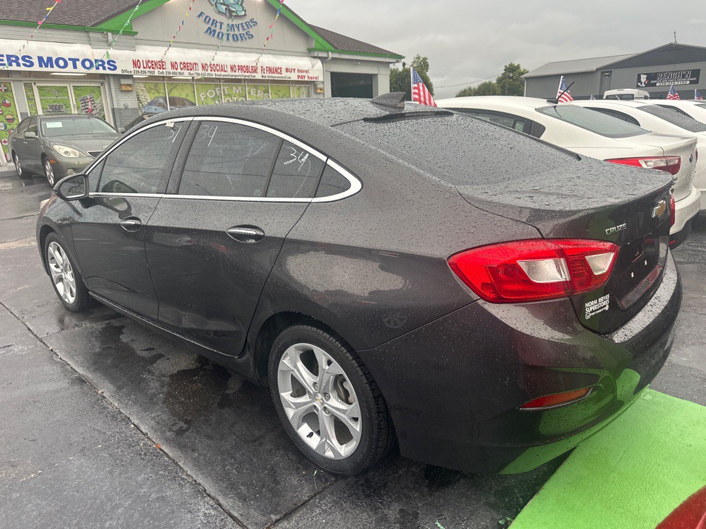 2017 Chevrolet Cruze Image 4