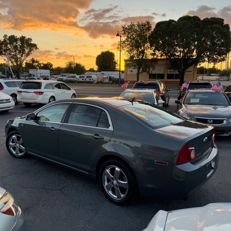 2008 Chevrolet Malibu Image 2