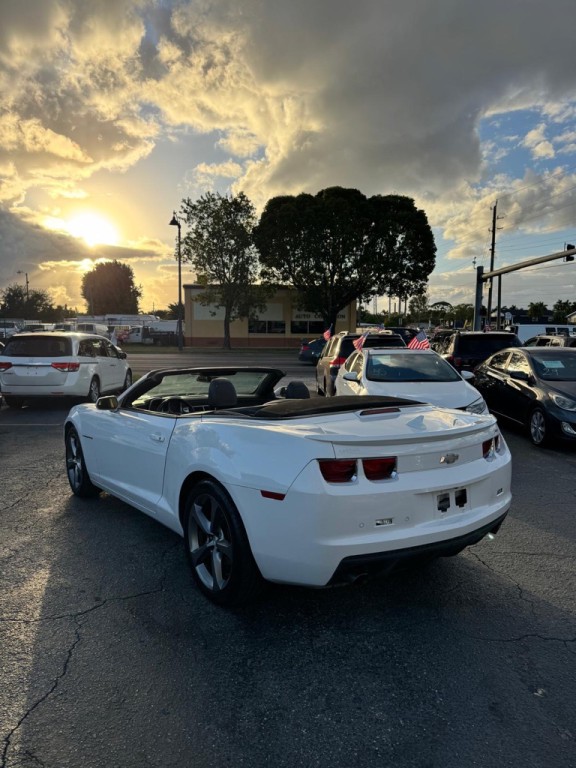 2013 Chevrolet Camaro Image 3