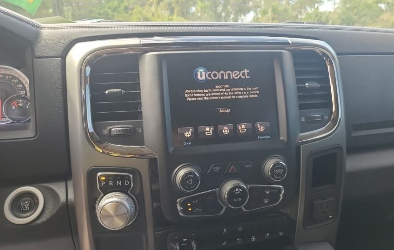 2015 RAM 1500 Image 6