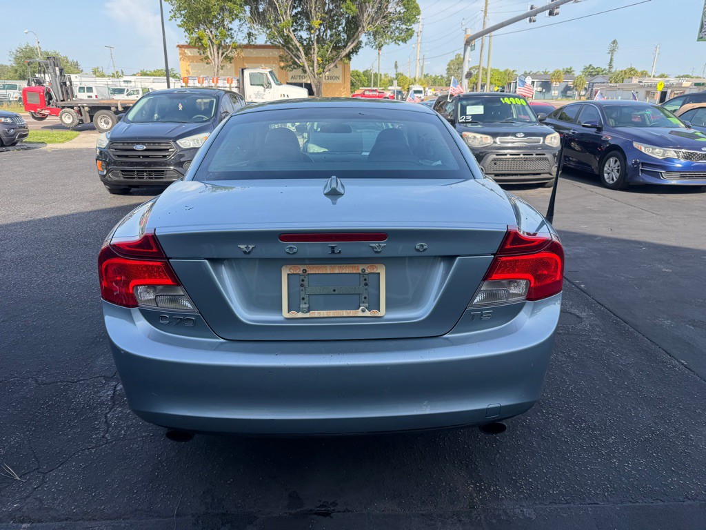 2012 Volvo C70 Image 8
