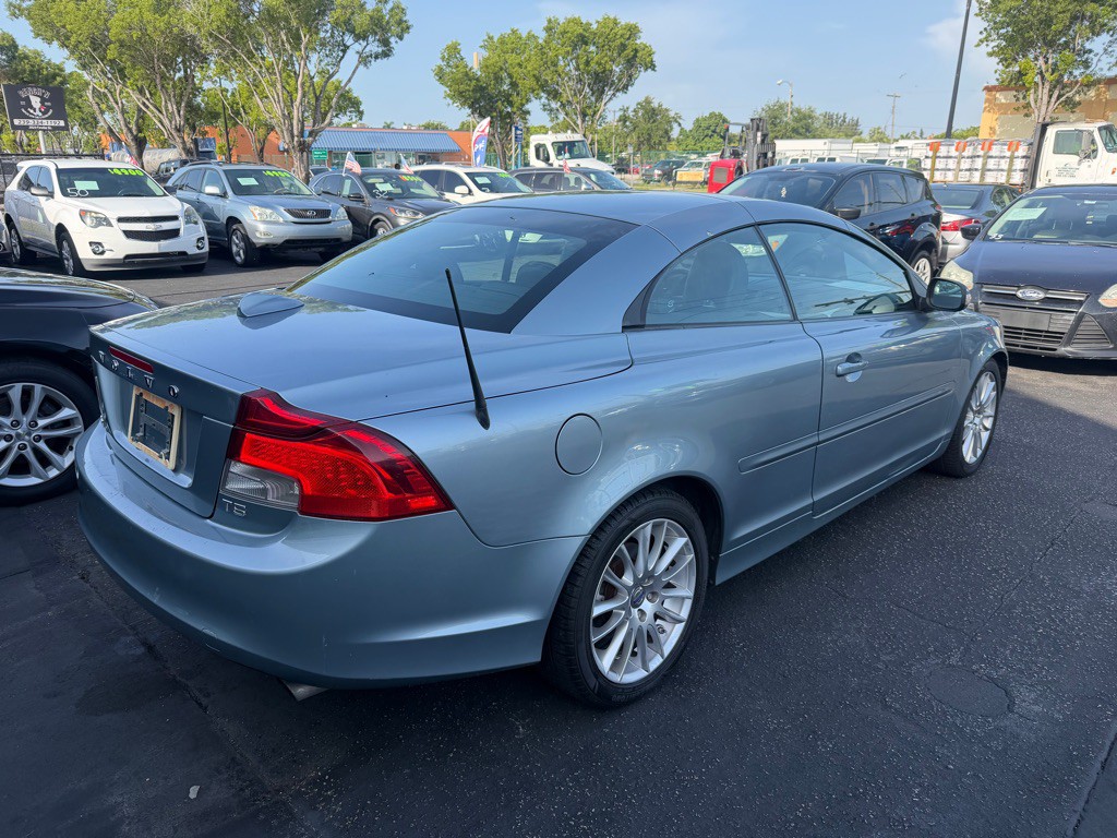 2012 Volvo C70 Image 14