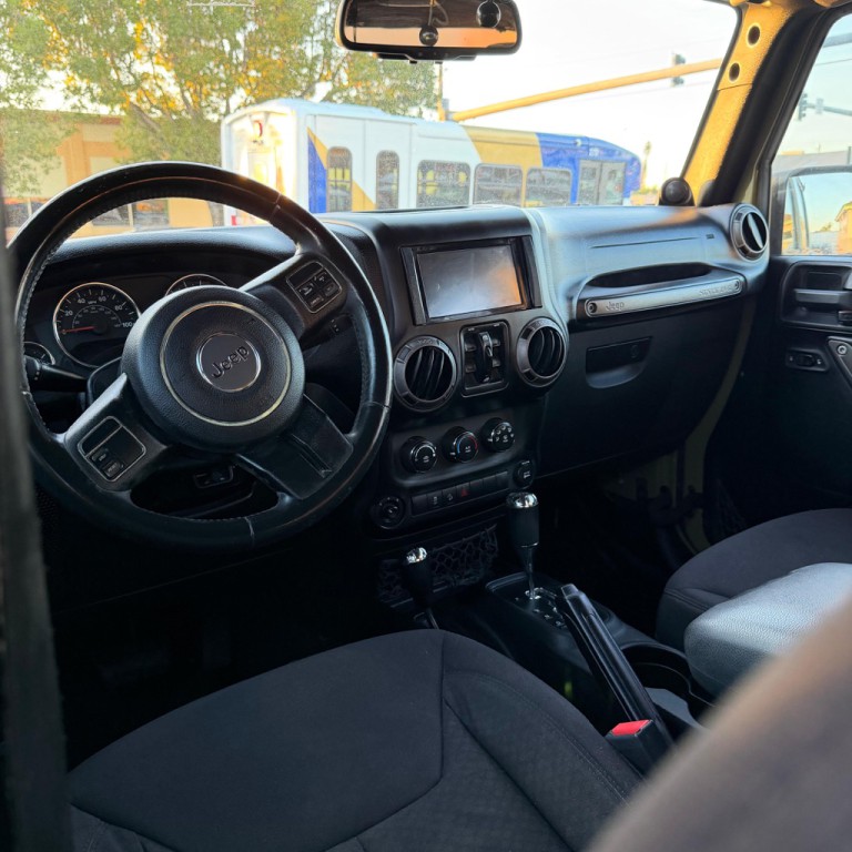 2013 Jeep Wrangler Unlimited Image 6