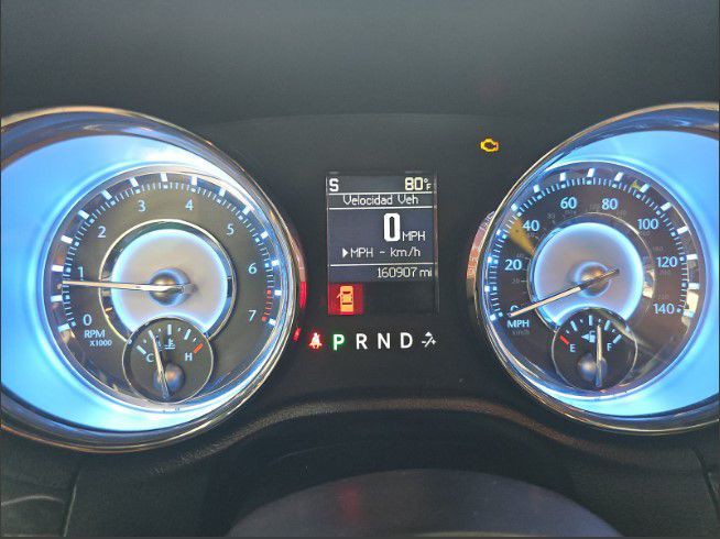 2011 Chrysler 300 Image 7