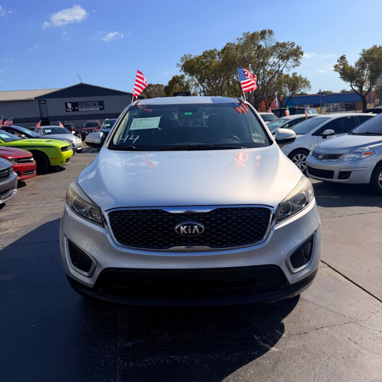 2018 Kia Sorento Image 2