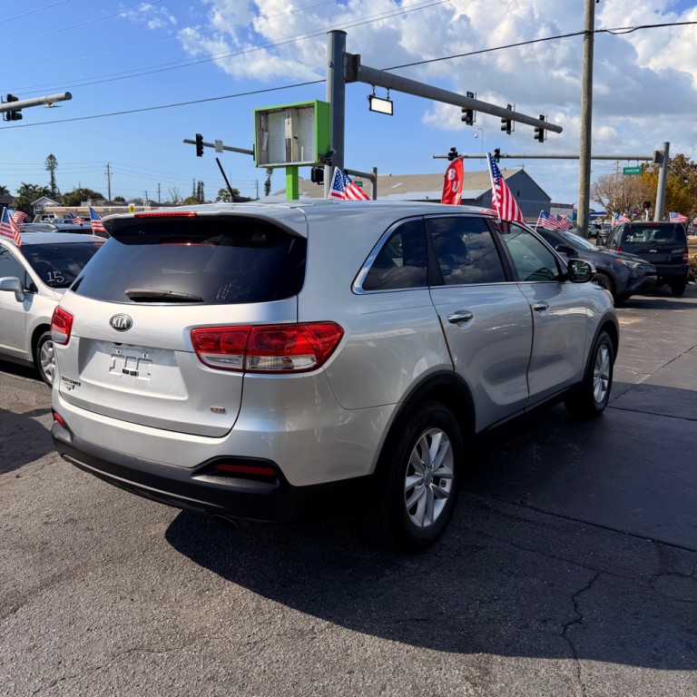 2018 Kia Sorento Image 4