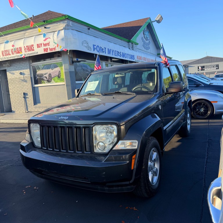 2011 Jeep Liberty Image 1