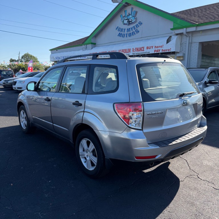 2010 Subaru Forester Image 6