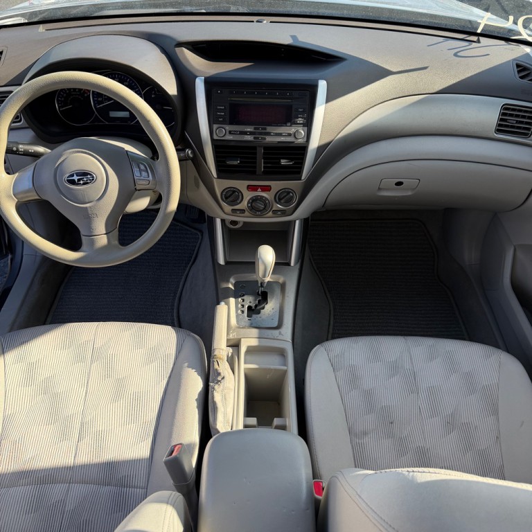 2010 Subaru Forester Image 8