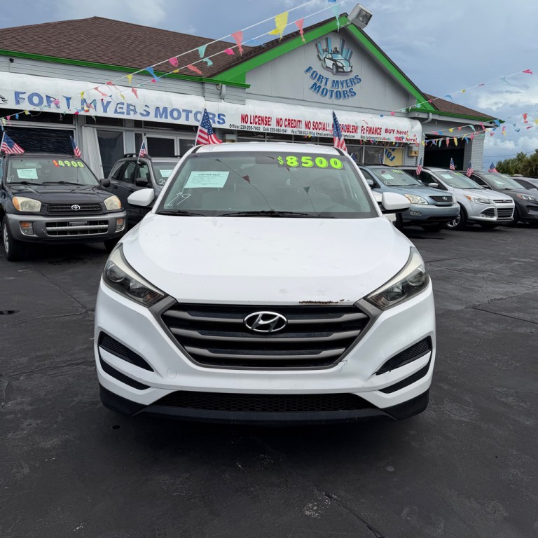 2016 Hyundai Tucson Image 2
