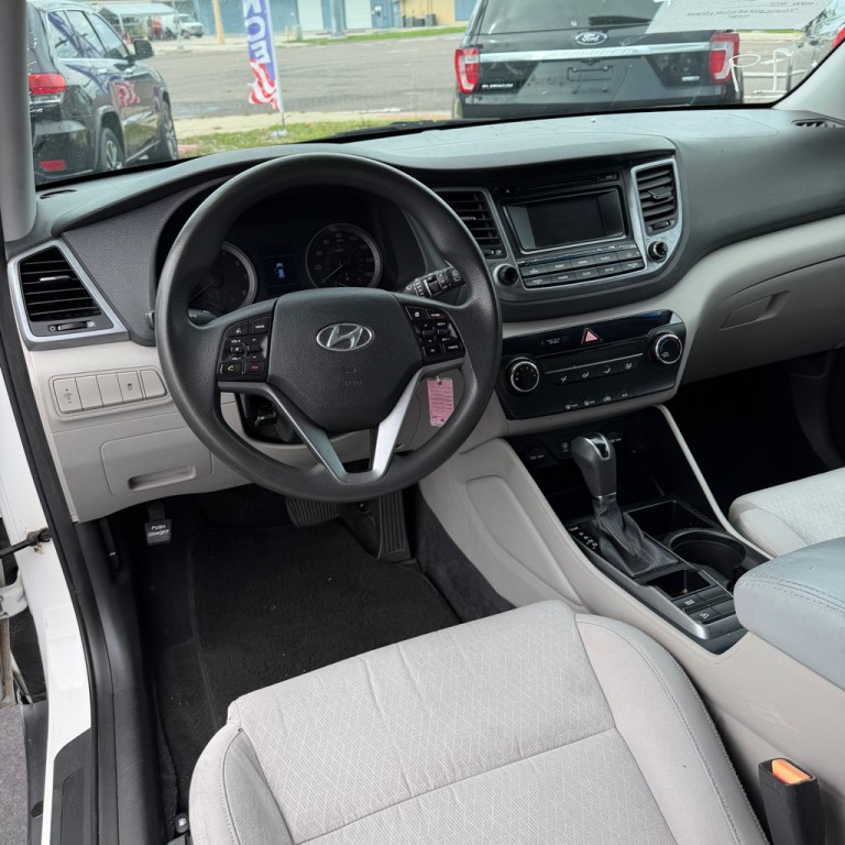 2016 Hyundai Tucson Image 7