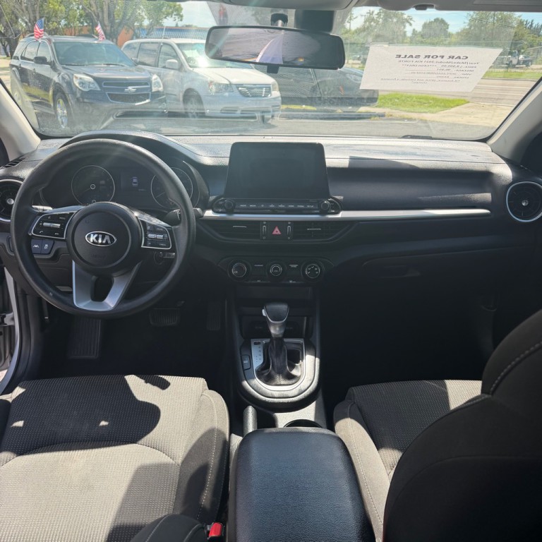 2021 Kia Forte Image 8