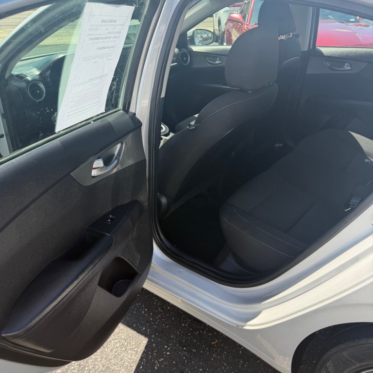 2021 Kia Forte Image 12