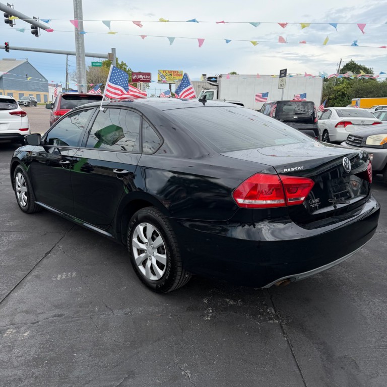 2014 Volkswagen Passat Image 6
