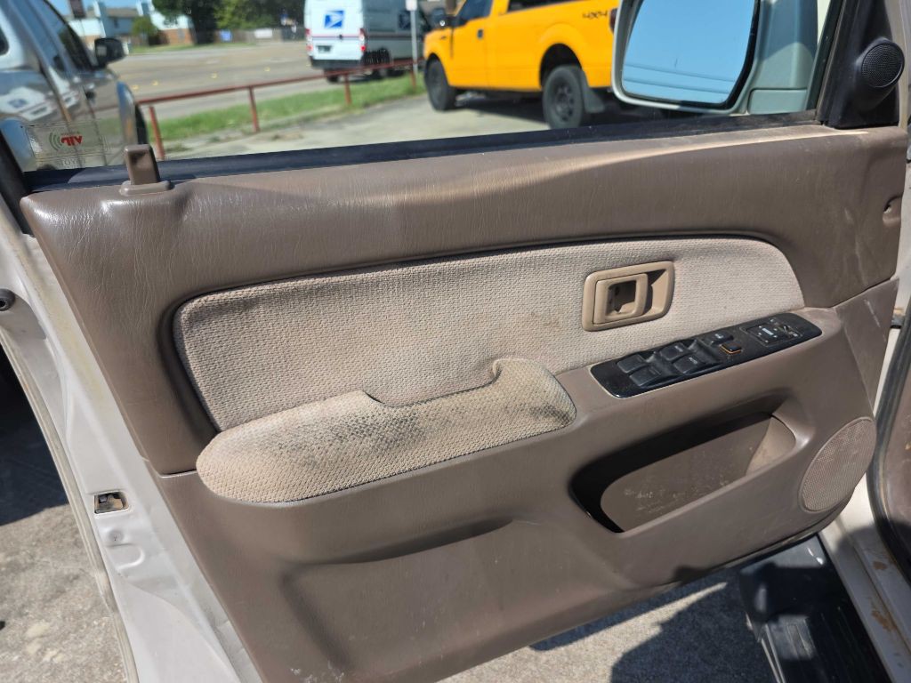 1999 Toyota 4Runner Image 10