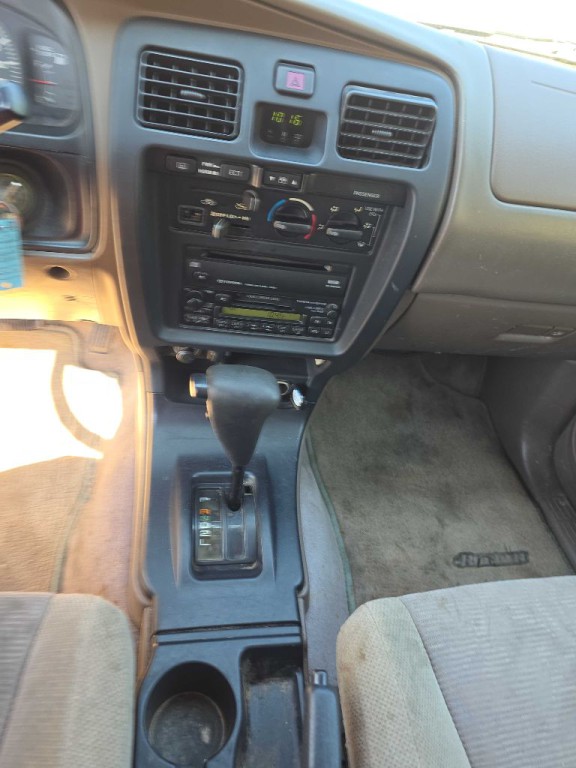 1999 Toyota 4Runner Image 12