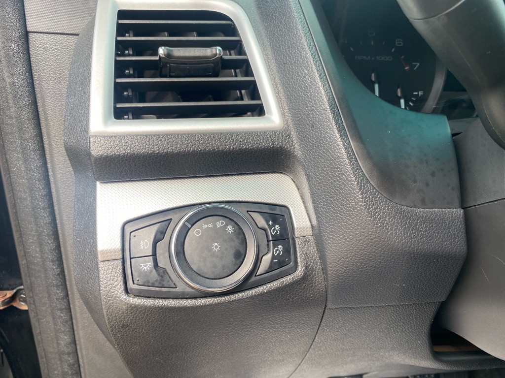 2014 Ford Explorer Image 18
