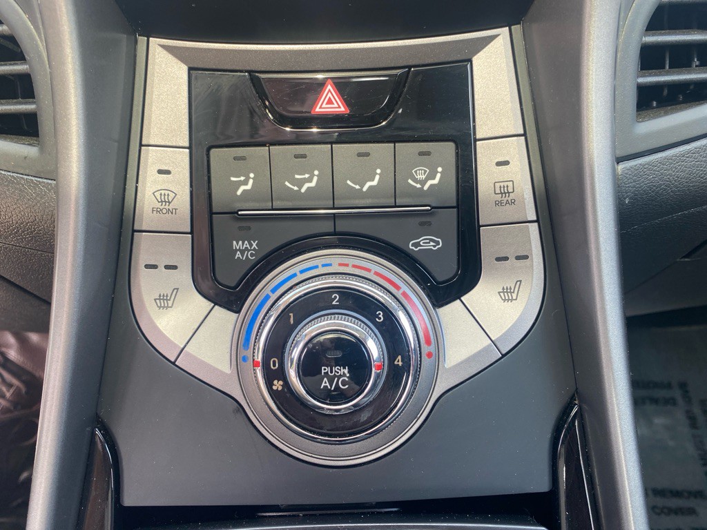 2013 Hyundai Elantra Image 15